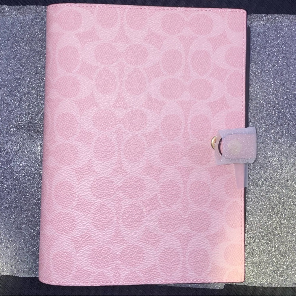 (SOLD OUT) Brand New Coach Powder Pink Notebook